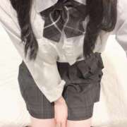 ヒメ日記 2025/06/26 17:02 投稿 はな 学校帰りの妹に手コキしてもらった件 谷九