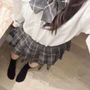 ヒメ日記 2025/10/08 16:35 投稿 はな 学校帰りの妹に手コキしてもらった件 谷九