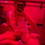 るい 本日おやすみでしたが出勤してます！ REDROOM (レッドルーム)