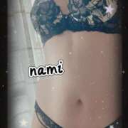 那実(なみ) おはようございますー☀️ PLUS梅田店