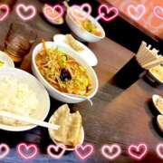 Shion 夜な夜なお店の人達と食べた🍜🥟🍚.｡o(♡) 八王子だョ！変態集合