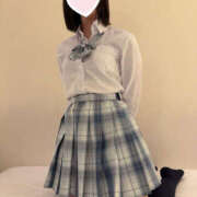 むぎ『総合SSSS級！超小柄な美少女は性格最高な純朴ロリ系♫』 12/6 錦糸町派遣型JKリフレガチあい