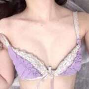 るん 出勤🎀 E+アイドルスクール新宿・歌舞伎町店