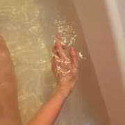 ヒメ日記 2025/12/07 12:29 投稿 ゆずりは SUZUME