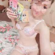 ヒメ日記 2025/12/08 16:21 投稿 ゆずりは SUZUME