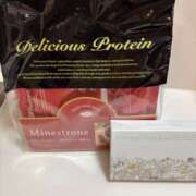 ヒメ日記 2025/12/06 19:00 投稿 まり かりんと秋葉原