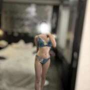 加藤あい 🈳 22時〜 💕 全裸美女からのカゲキな誘惑