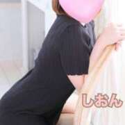 しおん 🕊本日出勤と4月シフト 上野デリヘル倶楽部
