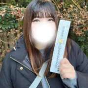 ひなの 今年もよろしくお願いします😻 エンジェルマスカット