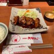 サキ お腹すいてきたね🤤 ニューグランド