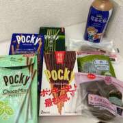 ヒメ日記 2025/05/26 23:17 投稿 にこ 学校帰りの妹に手コキしてもらった件 谷九