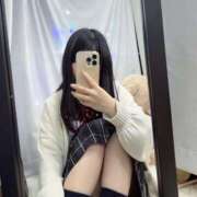 ヒメ日記 2025/05/28 18:15 投稿 にこ 学校帰りの妹に手コキしてもらった件 谷九