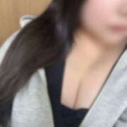 ゆな ゆなとなにする？🤫🤍 蒼いうさぎ