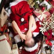 藤咲 りえ あなたのサンタさん🎅🏻🎀 キングアンドクイーン