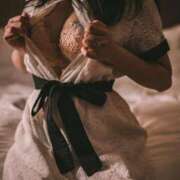 ヒメ日記 2025/12/21 09:30 投稿 藤咲 りえ キングアンドクイーン