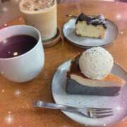 さきな さきなです💌 池袋あられ