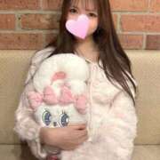 春菜 さくら　美少女アイドル系か 私服 ファーストクラス ルビー