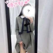 ヒメ日記 2026/04/27 19:03 投稿 みんと 学校帰りの妹に手コキしてもらった件 谷九