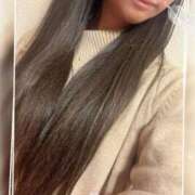 ゆあ おしりと足が...♡ 池袋角海老