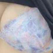 みお【ロリカワ神乳H乳若妻】 3Pってレア One More 奥様 新宿店