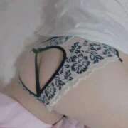 ヒメ日記 2025/04/03 00:33 投稿 爆撃　ゆりの ノーパンパンスト スケベなOL梅田・兎我野店