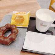 ヒメ日記 2025/11/08 02:35 投稿 ひまり 胡蝶蘭