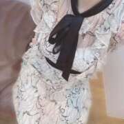 しいな【スラッと美脚、ドキッと】 出勤💖 LIPS(リップス)