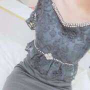 しいな【スラッと美脚、ドキッと】 出勤💖 LIPS(リップス)