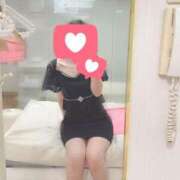 しいな【スラッと美脚、ドキッと】 出勤💖 LIPS(リップス)