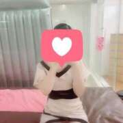 しいな【スラッと美脚、ドキッと】 本日出勤します💖 LIPS(リップス)