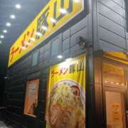 宝来　英美里 深夜の満腹活動🍴🐷💓 エンジェルコースト