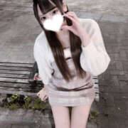 みお『完全美少女卒業したて18歳のロリ巨乳』 おひさしぶりです🥲みおちゃまです👶🏻 錦糸町派遣型JKリフレガチあい