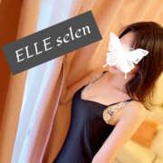 せれん 横˙˘˙) ELLE