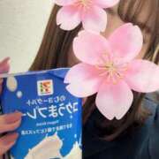 ヒメ日記 2025/04/07 22:29 投稿 もも 白い巨乳