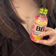 ヒメ日記 2025/07/18 17:29 投稿 もも 白い巨乳