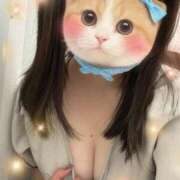 ヒメ日記 2025/10/10 13:29 投稿 もも 白い巨乳