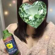 ヒメ日記 2025/11/30 12:01 投稿 もも 白い巨乳