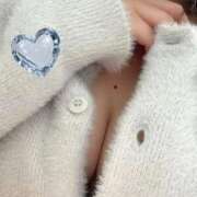 もも オキニトーク💌 白い巨乳