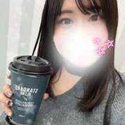 もも コーヒー☕️🤎 白い巨乳