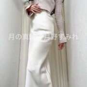 ヒメ日記 2025/12/28 07:48 投稿 月野すみれ 月の真珠-新宿-