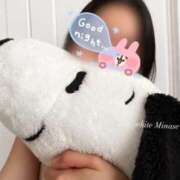 みなせ 6月おわり🐌 The White