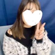 ヒメ日記 2025/04/19 18:45 投稿 ワスレナグサ 飾窓