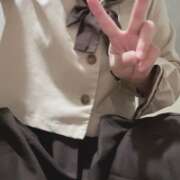 ヒメ日記 2025/11/17 11:31 投稿 ワスレナグサ 飾窓