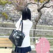 小花衣 りおん 祭りっ❣️ 夜這い＆イメクラ妄想する女学生たち谷九校