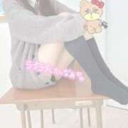 ヒメ日記 2025/10/16 12:22 投稿 佐倉 れみか 夜這い＆イメクラ妄想する女学生たち谷九校