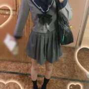 ヒメ日記 2025/08/14 09:42 投稿 雨宮 はな 夜這い＆イメクラ妄想する女学生たち谷九校