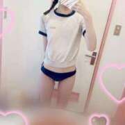 ヒメ日記 2025/10/02 18:22 投稿 雨宮 はな 夜這い＆イメクラ妄想する女学生たち谷九校