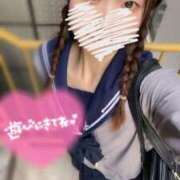 ヒメ日記 2026/04/27 12:32 投稿 雨宮 はな 夜這い＆イメクラ妄想する女学生たち谷九校