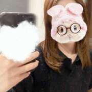 えま いるよ〜🤍 桃色クリスタル