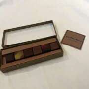 ゆり 差し入れありがとう💞🍫 しろうと娘in新宿